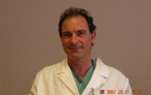 A UDINE IL PRIMO INTERVENTO PER UN ANEURISMA PARARENALE CON PROTESI REALIZZATA PER IL PAZIENTE A LONDRA