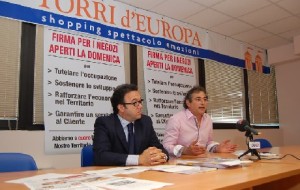 Chiusure domenicali: vincono i commercianti