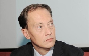 Finest si presenta al premio nobel Lech Walesa