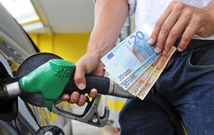 RACCOLTA FIRME PER SALVARE GLI SCONTI BENZINA