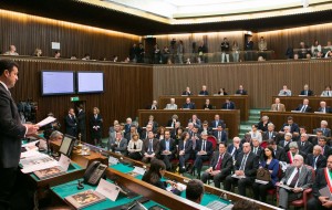 CONSIGLIO REGIONALE: MENO VITALIZI E IL CONTO SCENDE