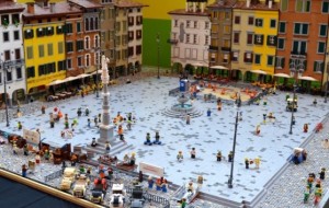 UDINE DIVENTA UN LEGO DI SETTE MILIONI DI MATTONCINI