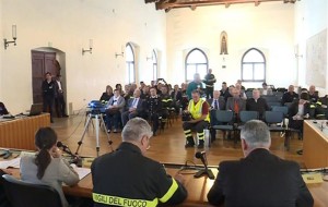 A VENZONE  SCUOLA INTERNAZIONALE PER GESTIRE  EMERGENZE SISMICHE