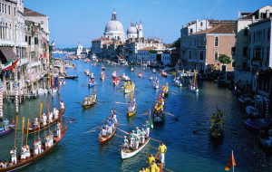 VENEZIA: REGATA STORICA PIÚ “DINAMICA”