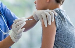 PEDIATRA CON TBC A TRIESTE. RICHIAMO PER 3500 BAMBINI