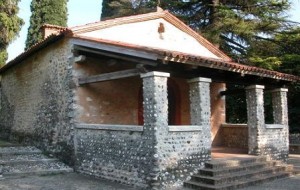 RESTITUITA ALL’ANTICO SPLENDORE L’ULTRAMILLENARIA CHIESETTA DI SAN BARTOLOMEO A POVE DEL GRAPPA