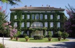 LIBRIAMO: L’INCOFFESABILE VIRTU’, LA VIOLENZA DELLA E NELLA POLITICA