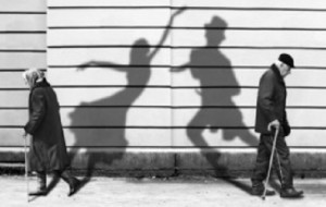 INVECCHIAMENTO ATTIVO: NUOVA LEGGE DEL VENETO VALORIZZA LE “RETI DI VICINATO”