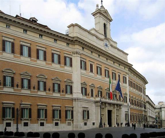 Palazzo Montecitorio (Small)