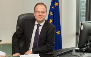 UDINE: ONOREFICENZA “LAUDIS ET HONORIS SIGNUM” AL COMMISSARIO EUROPEO NAVRACSICS