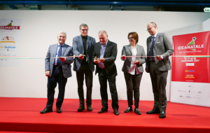 FOTO INAUGURAZIONE IDEANATALE: SUBITO SUCCESSO DI PUBBLICO