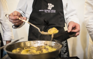 VIA DEI SAPORI: DINNER SHOW A VILLA RUBINI CON I PRODOTTI A MARCHIO AQUA