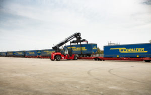 DA CERVIGNANO VERSO IL BALTICO CON UN TRENO DI MEZZO CHILOMETRO