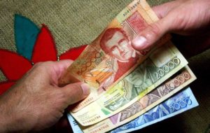 VENEZUELA ESEMPIO E MONITO