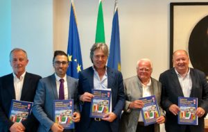 TRE POPOLI, UNA BROCHURE