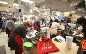 STARS COOKING: TORNA TIARE CHEF LAB