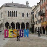 MOSTRE E VETRINE PER IL DESIGN