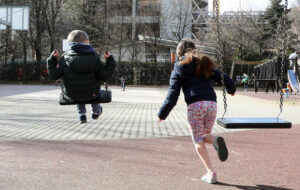 PORDENONE: SINDACO RICHIUDE GIOCHI NEI PARCHI