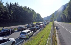 AUSTRIA: CONTROLLI AL CONFINE PER AUSTRIACI PROVENIENTI DALLA CROAZIA