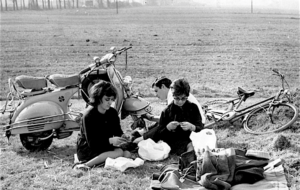 MEMORIE DI DONNE: TRA DIGITALE E VECCHIE FOTO