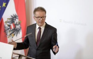 AUSTRIA – SANITA’ IN SUBBUGLIO E IL COVID NON MOLLA