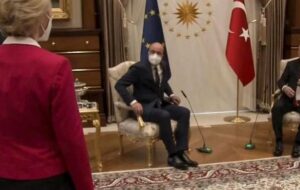 LA SEDIA MANCATA:  URAGANO ATTORNO AD UN INCIDENTE