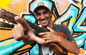 MANU CHAO IN ITALIA. 4 CONCERTI. UNO A FUSINE