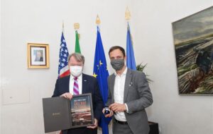 VISITA A TRIESTE DEL CONSOLE GENERALE USA