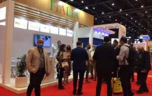 LE IMPRESE TORNANO A VIAGGIARE