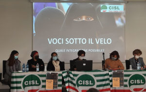 VOCI SOTTO IL VELO: L’INTEGRAZIONE PASSA DAL LAVORO