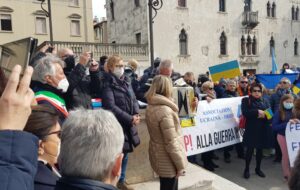 PUTIN DITTATORE  CRIMINALE CHE CALPESTA I DIRITTI UMANI