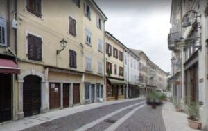 VIA RASTELLO: L’ASSOCIAZIONE FESTEGGIA E PROGETTA