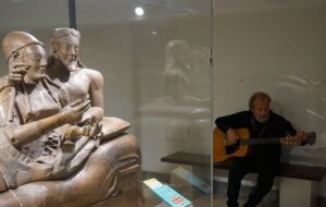 ANCHE LE STATUE PARLANO