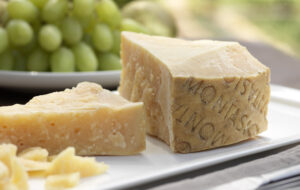 ￼WORLD CHEESE AWARDS 2022: PODIO ANCHE PER IL MONTASIO   