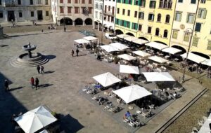 DEHORS: MINISTRO ACCOGLIE RICHIESTE DI ESERCENTI E COMMERCIANTI