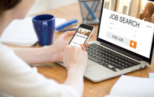 JOB MARKET: RECRUITING DAY SIAP