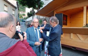 CITTÀ DEL VINO FVG: CONSEGNATA BANDIERA A SAN DORLIGO DELLA VALLE DOLINA 