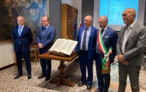PRESENTATA LA BIBBIA DI GUNTENBERG  FIRMATA SCRIPTORIUM