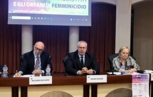 LE VITTIME INVISIBILI: GLI ORFANI DI FEMMINICIDIO