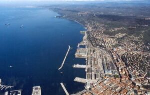 INCERTEZZE SCENARIO ECONOMICO, MA PORTO TRIESTE METABOLIZZA