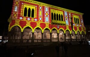NATALE A UDINE CON LUMINARIE E PROIEZIONI DI LUCE  