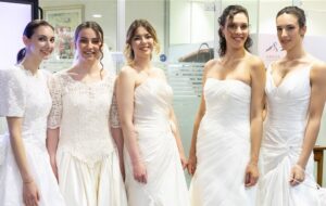 ANDOS: SFILATA DI ABITI DA SPOSA DA DONARE