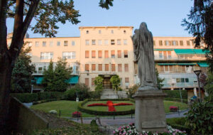 BURLO ECCELLENZA MONDIALE, CONFERMATA LA CERTIFICAZIONE CENTRO ATTIVITÀ FORMATIVE