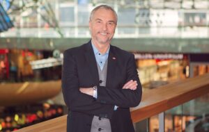 CARINZIA – ATRIO FESTEGGIA IL 18° COMPLEANNO