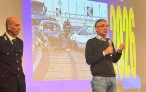 TRIESTE: SICUREZZA STRADALE: LA POLIZIA LOCALE SALE IN CATTEDRA AL LICEO CARDUCCI-DANTE